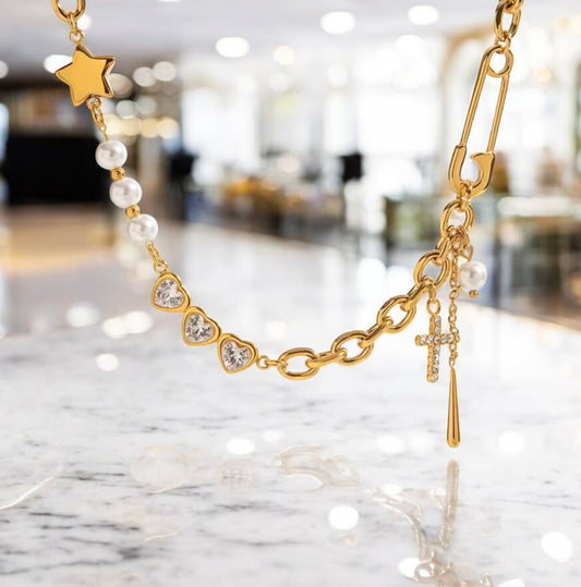 Amor y Fe Necklace